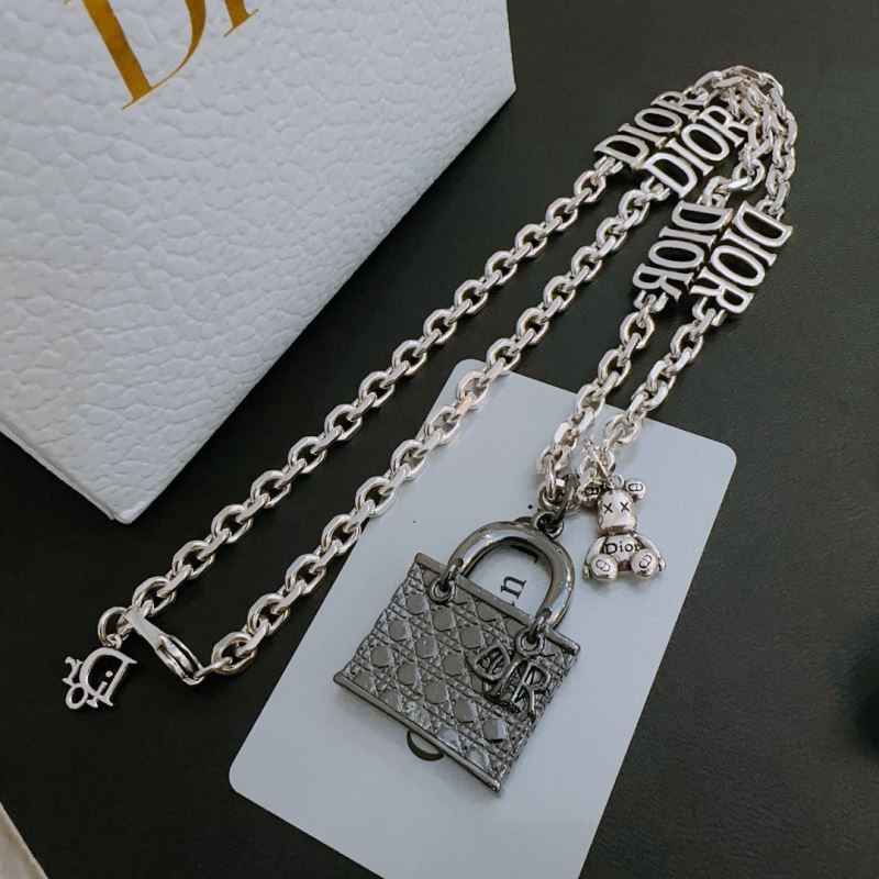 chr1st1an D10r necklaces